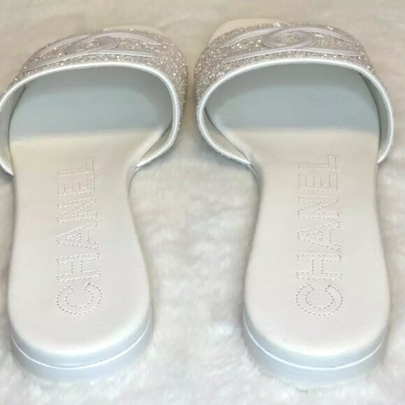 Chanel White Embroidery CC Logo Slide Slip Sandal Mule Flat Full Set Size 36.5 - Picture 4 of 10